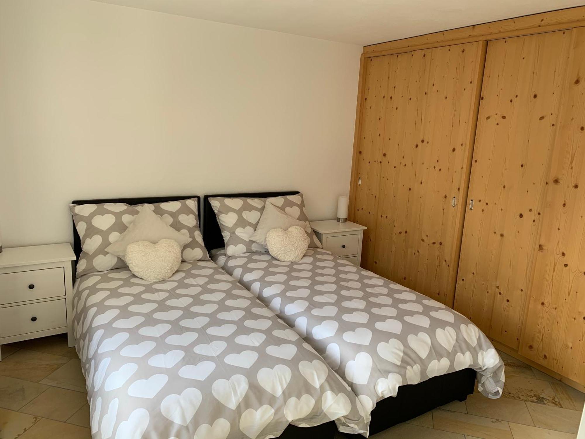 Apartment Near Laax Lake Екстер'єр фото