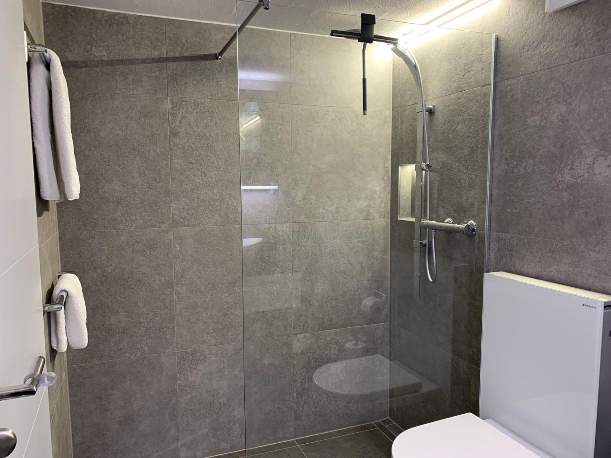 Apartment Near Laax Lake Екстер'єр фото