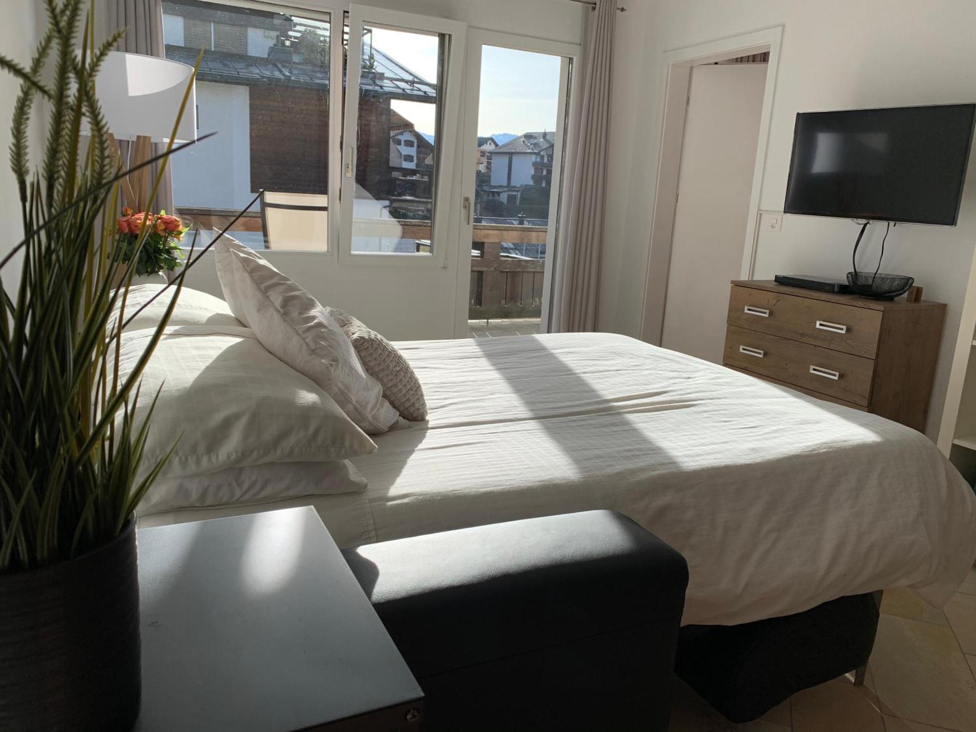Apartment Near Laax Lake Екстер'єр фото